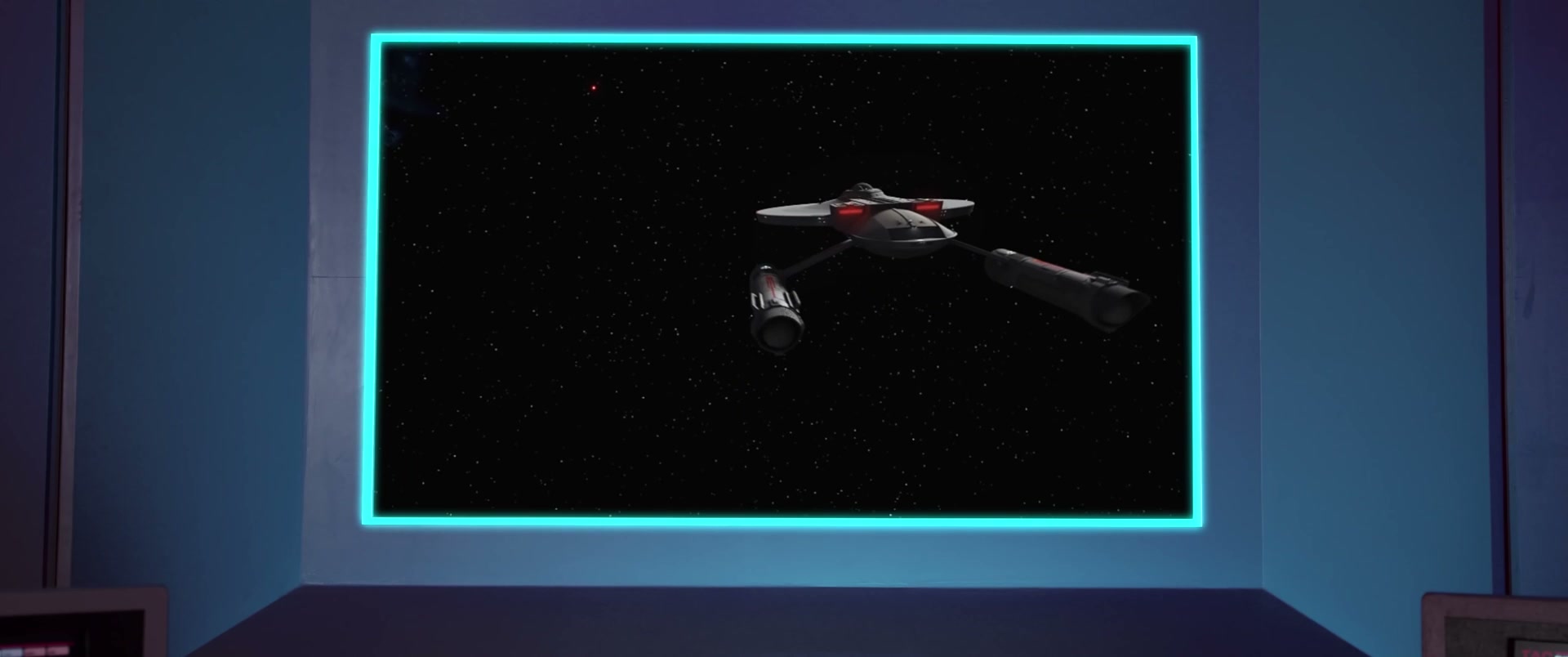 Constitution-class on the viewscreen